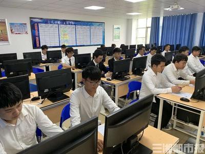 联合企业开展就业内训、创新应聘模式，校企共建专业跑出就业“加速度”